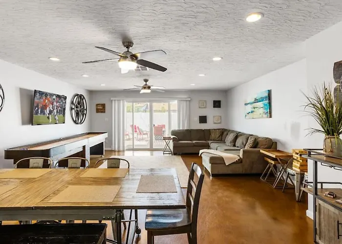 Holiday home Saguaro-hot Tub-pool- In Old Town